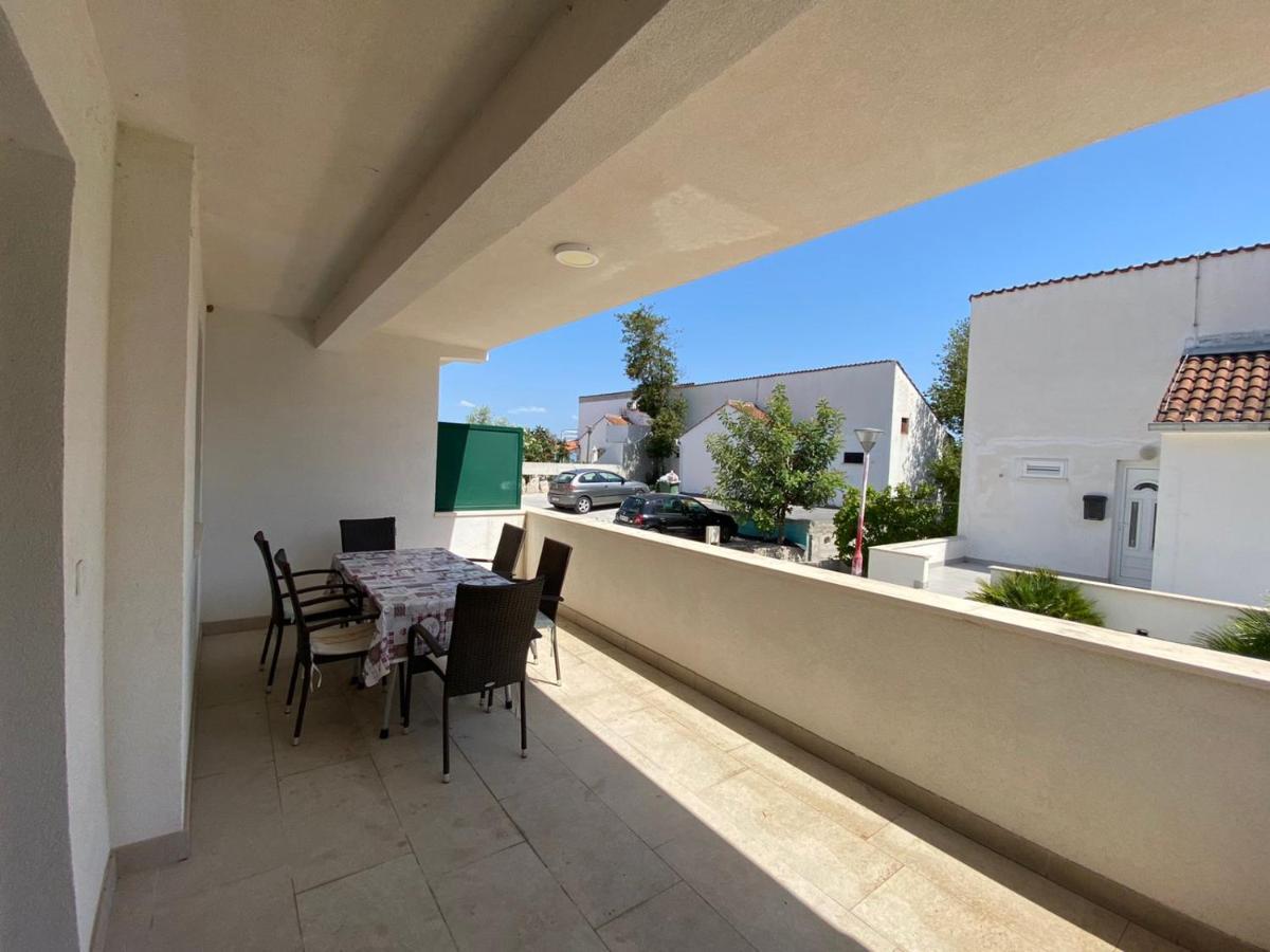 Villa Nikola Necujam Exterior photo